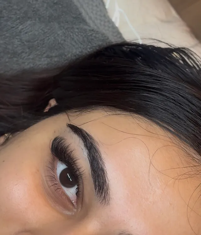Close up of a finished lash set by Sahej, eye open